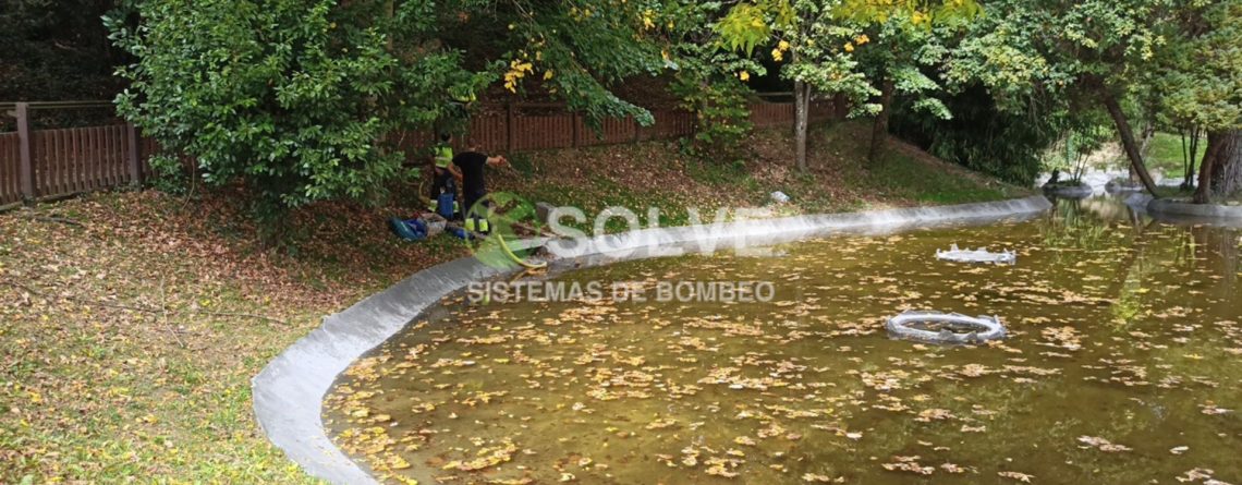 Equipo de Solve IMI Bizkaia instalando Bombas para cascadas ornamentales